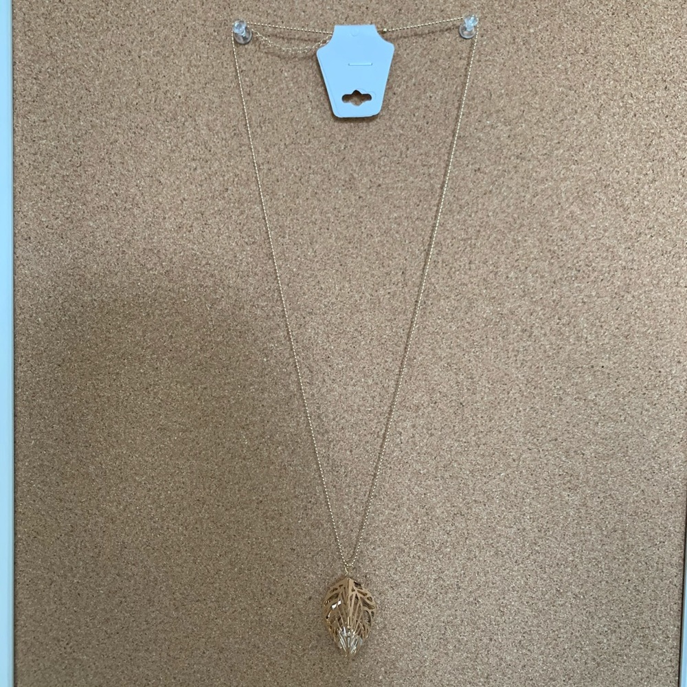 Brand new gold leaf necklace